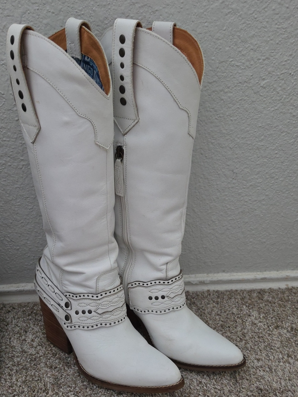 dingo White Leather Western Knee-High Heeled Boots
